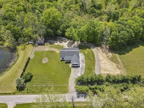 7205 W Grubb Rd Ne, Thornville, OH, 43076-8706 | Card Image