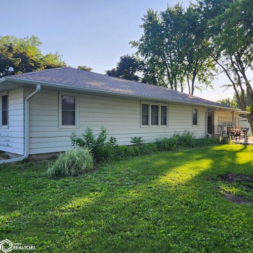 311 Se D Ave, Gilmore City, IA, 50541-6065 | Card Image
