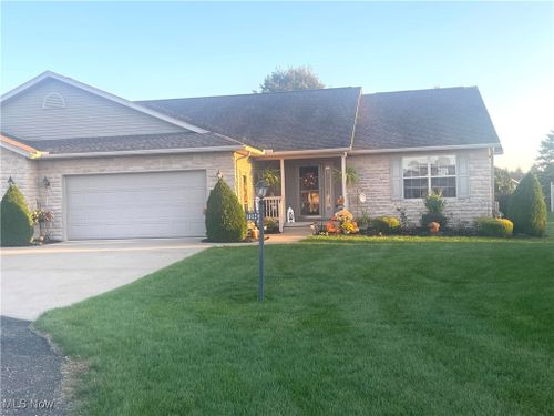 1012 Evergreen Drive Nw, Strasburg, OH, 44680 | Card Image