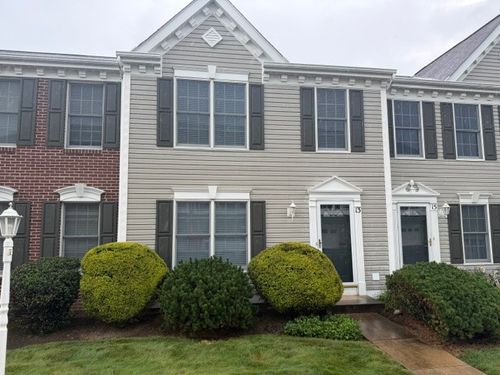 13 Castle View Dr, Mc Kees Rocks, PA, 15136-1891 | Card Image