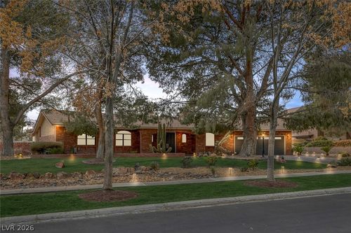 9 Quail Run Rd, Henderson, NV, 89014-2146 | Card Image