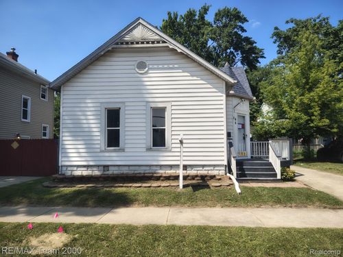44 Union St, Mount Clemens, MI, 48043-5507 | Card Image