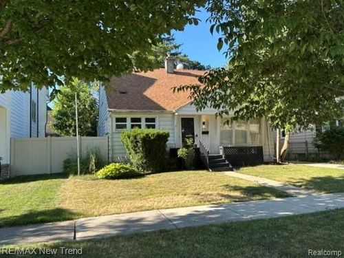 576 Bennaville Ave, Birmingham, MI, 48009-3662 | Card Image