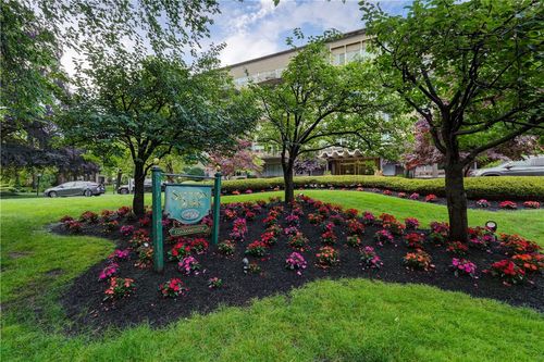un609-1400 East Ave, Rochester, NY, 14610-1611 | Card Image