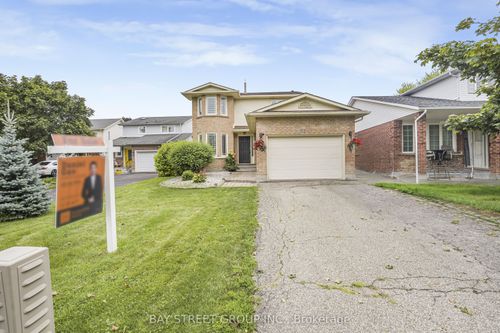 11 Coleman Crt, Thorold, ON, L2V4W3 | Card Image