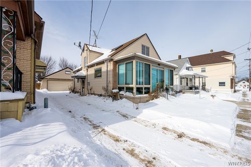 358 Weimar St, Buffalo, NY, 14206-3210 | Card Image