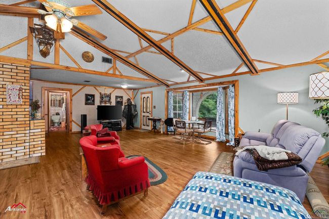 453 Wiggins Rd, House other with 3 bedrooms, 2 bathrooms and null parking in Karnack TX | Image 12