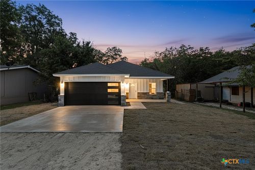 506 2nd St, Moody, TX, 76557-3689 | Card Image