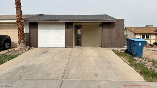 4810 Via Renaldo, Las Vegas, NV, 89103 | Card Image