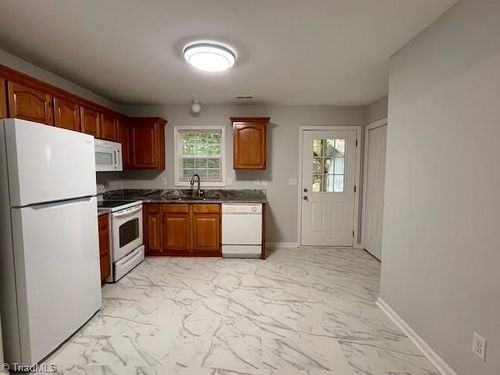 apt-b-253 Rockaway Dr, Randleman, NC, 27317-8338 | Card Image