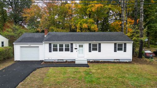 30 Banfield Ln, Bloomfield, CT, 06002-2807 | Card Image