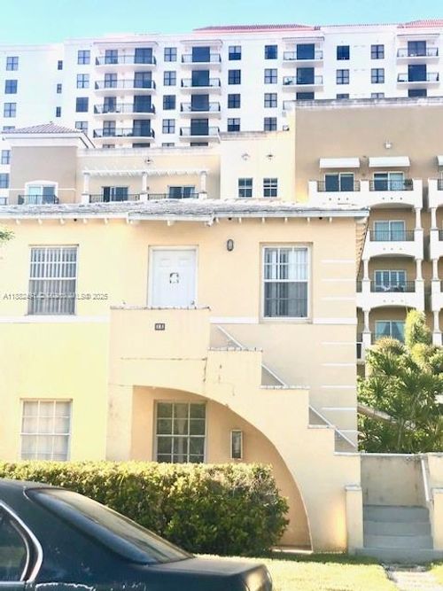 apt-3-15 Santillane Ave, Coral Gables, FL, 33134-3149 | Card Image