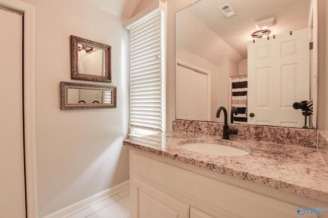 2806 Wisteria Pl Se, House other with 5 bedrooms, 4 bathrooms and null parking in Decatur AL | Image 20