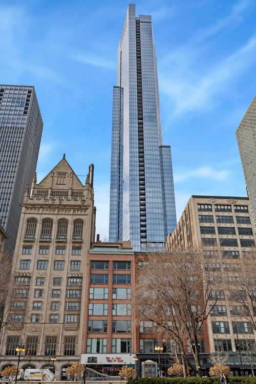 unit-5301-60 E Monroe St, Chicago, IL, 60603-2763 | Card Image