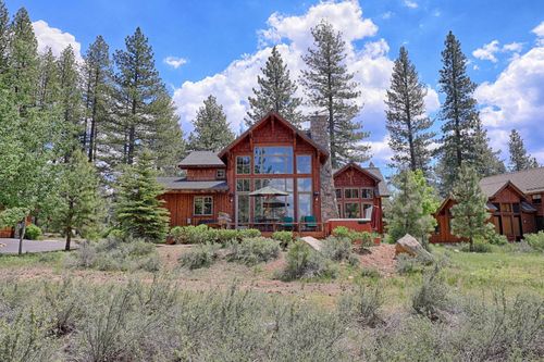 f20-28-12202 Lookout Loop, Truckee, CA, 96161-4528 | Card Image