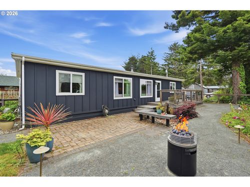 1155 2nd St Ne, Bandon, OR, 97411-9304 | Card Image