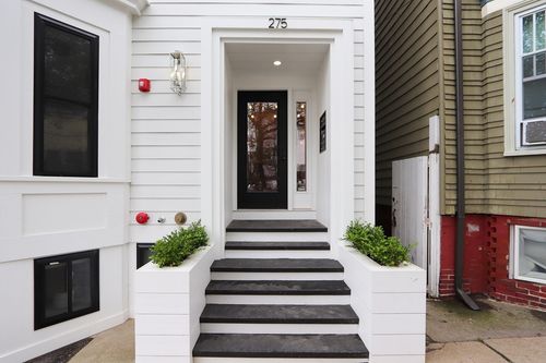 275 Webster St, Boston, MA, 02128-2921 | Card Image