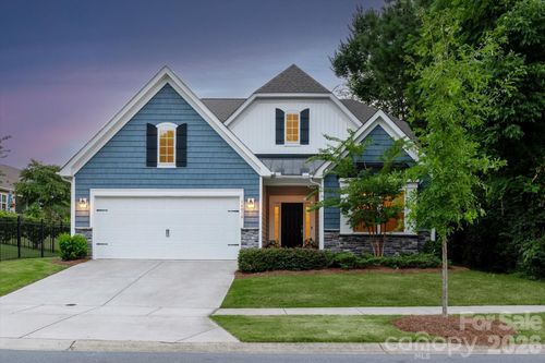 14016 Southbridge Forest Dr, Charlotte, NC, 28273-7832 | Card Image
