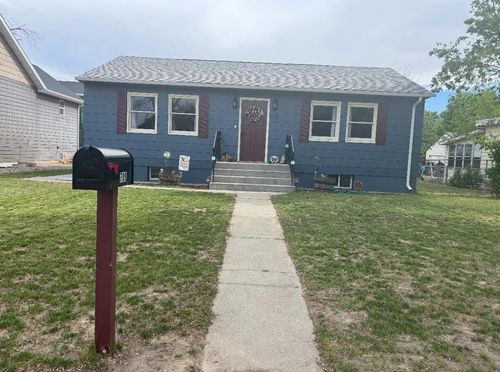 708 Grace Ave, Worland, WY, 82401-3331 | Card Image