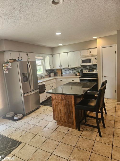 103 Briar Cove Rd, Algona, IA, 50511-7145 | Card Image