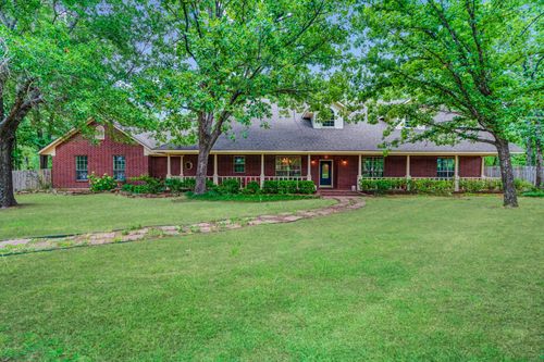 2550 Meadow Ln, Reno, TX, 75462-3216 | Card Image