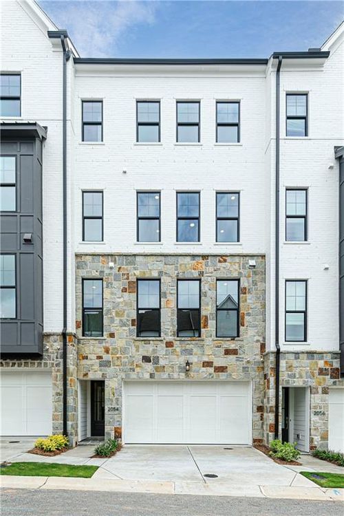 2054 Lanier Grv, Alpharetta, GA, 30009-2701 | Card Image
