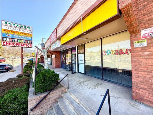 7912 Foothill Blvd, Sunland, CA, 91040-2937 | Card Image