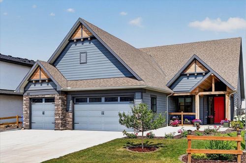 69 N Bridges Bay, Langdon, AB, T0J1X3 | Card Image