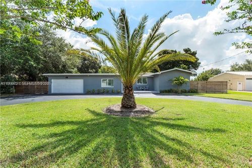 224 E Acre Dr, Plantation, FL, 33317-2634 | Card Image
