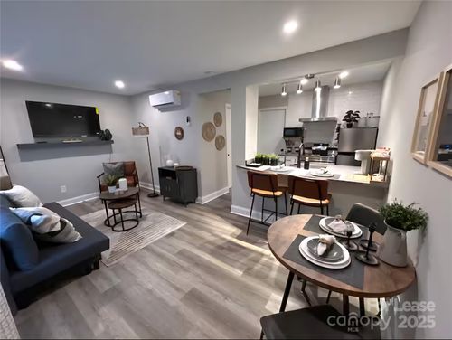 apt-124-2000 Patio Ct, Charlotte, NC, 28205-2022 | Card Image