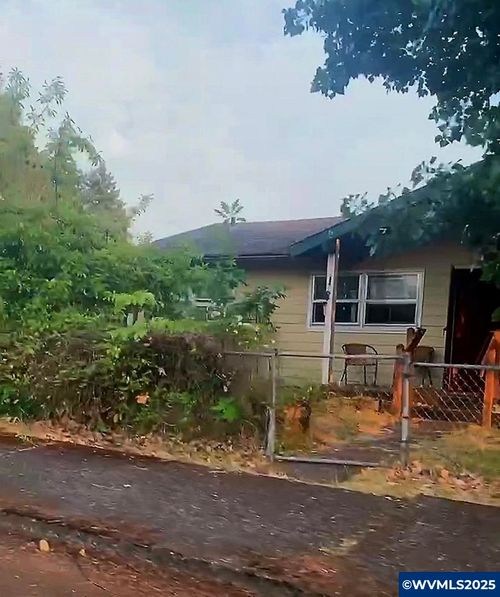 9902 Se Knight St, Portland, OR, 97266-4410 | Card Image