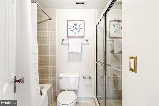 APT-512 - 955 26 Th St Nw, Condo with 2 bedrooms, 2 bathrooms and null parking in WASHINGTON DC | Image 20