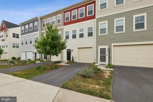 215 Starry Way Dr, STEPHENSON, VA, 22656-2080 | Card Image