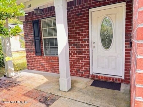 4833 De Kalb Ave, Jacksonville, FL, 32207-6933 | Card Image