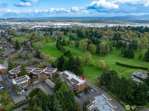 9d-11009 Glen Acres Dr S, Seattle, WA, 98168-5546 | Card Image