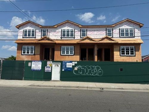 342 Beach 46th St, Far Rockaway, NY, 11691-1112 | Card Image