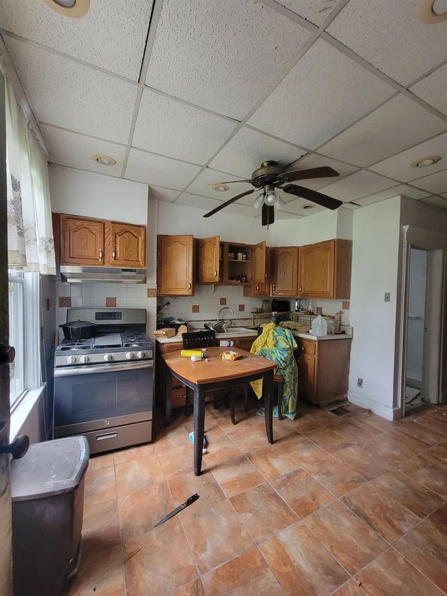 25 Dwight St, Home with 0 bedrooms, 2 bathrooms and null parking in Jersey City NJ | Image 42