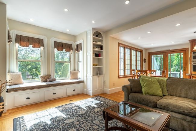 202 Bridge St, House other with 3 bedrooms, 3 bathrooms and 5 parking in Beverly MA | Image 13