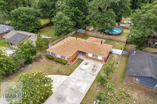 1046 Live Oak Dr, Hinesville, GA, 31313-5117 | Card Image
