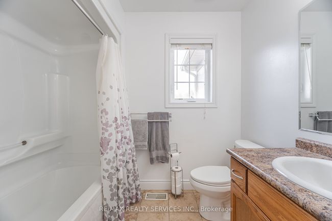 24 Brookhaven Cres, House other with 8 bedrooms, 4 bathrooms and 10 parking in East Garafraxa ON | Image 34