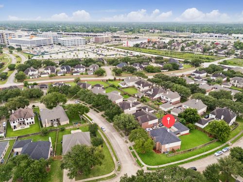5002 Hearth Hollow Ln, Sugar Land, TX, 77479-3857 | Card Image