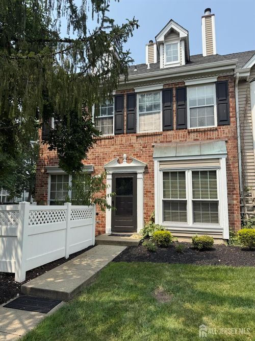 131 Albury Way, North Brunswick, NJ, 08902-4210 | Card Image