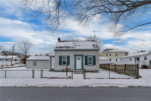 115 Campbell Ave, Rumford, RI, 02916-3208 | Card Image