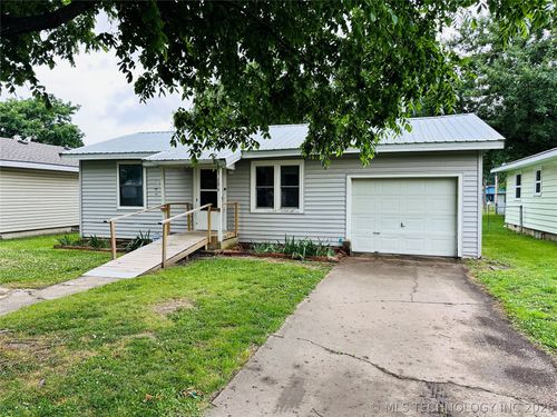 206 S Ora St, Pryor, OK, 74361-5808 | Card Image