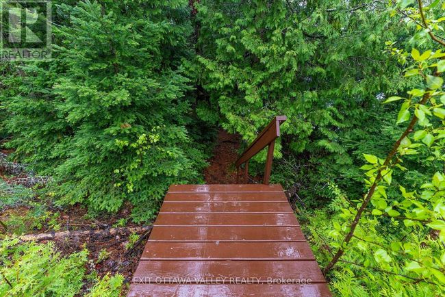 28084 Highway 41, House other with 5 bedrooms, 2 bathrooms and 5 parking in Renfrew ON | Image 40