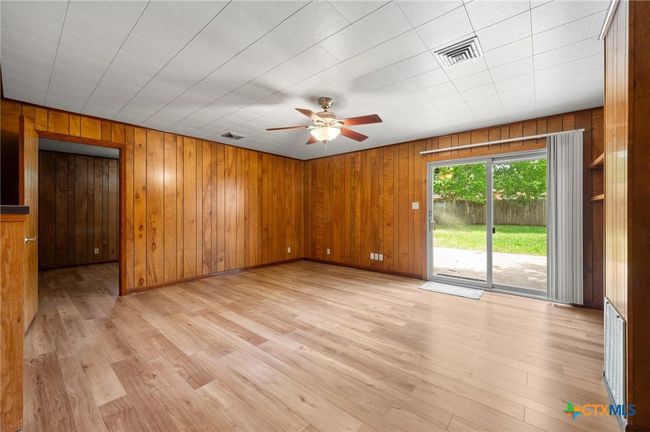201 Hillcrest Dr, House other with 4 bedrooms, 2 bathrooms and null parking in Luling TX | Image 10