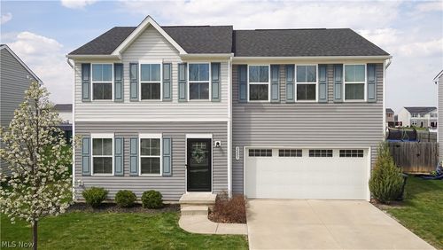 2207 Fowl Rd, Elyria, OH, 44035-4473 | Card Image