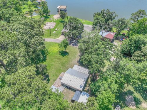 272 Sassafras Dr, Trinity, TX, 75862-6810 | Card Image