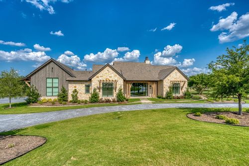 816 The Trails Pkwy, Horseshoe Bay, TX, 78657-7107 | Card Image