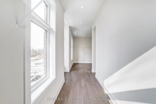 223 Factor St, House other with 4 bedrooms, 3 bathrooms and 2 parking in Kleinburg ON | Image 21